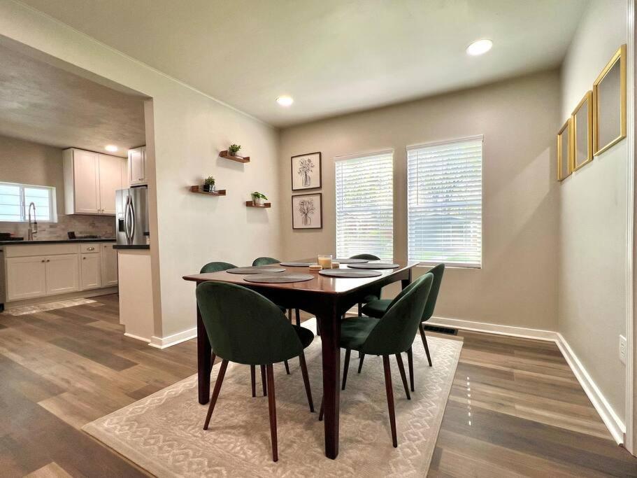 Modern Style Home Near Dt Indy & Major Attractions Indianapolis Luaran gambar