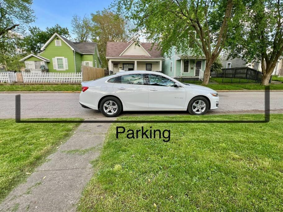 Modern Style Home Near Dt Indy & Major Attractions Indianapolis Luaran gambar